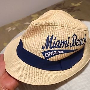 Robin Ruth traveler's men's hat 1 size fits most.size 57 cms